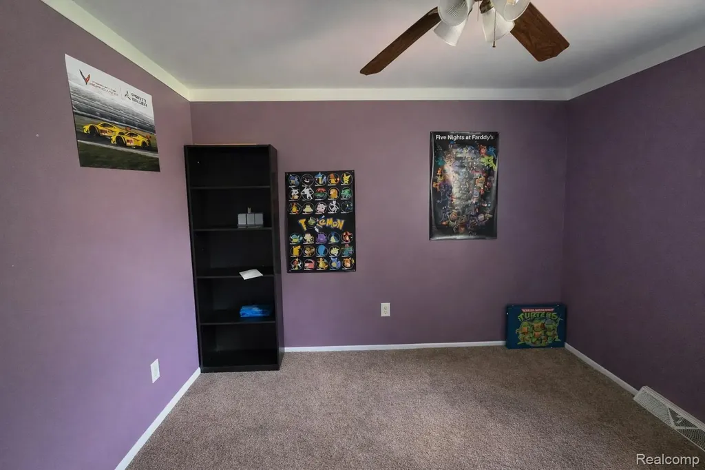 5969 Pleasant Drive Waterford Charter Township MI 48329