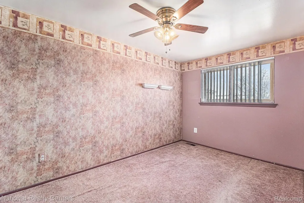 27809 Eastwick Square Roseville City MI 48066