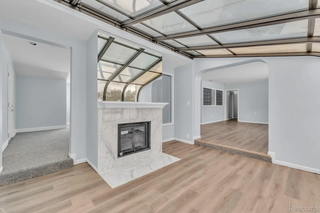 6576 Inkster Road West Bloomfield Charter Township MI 48322