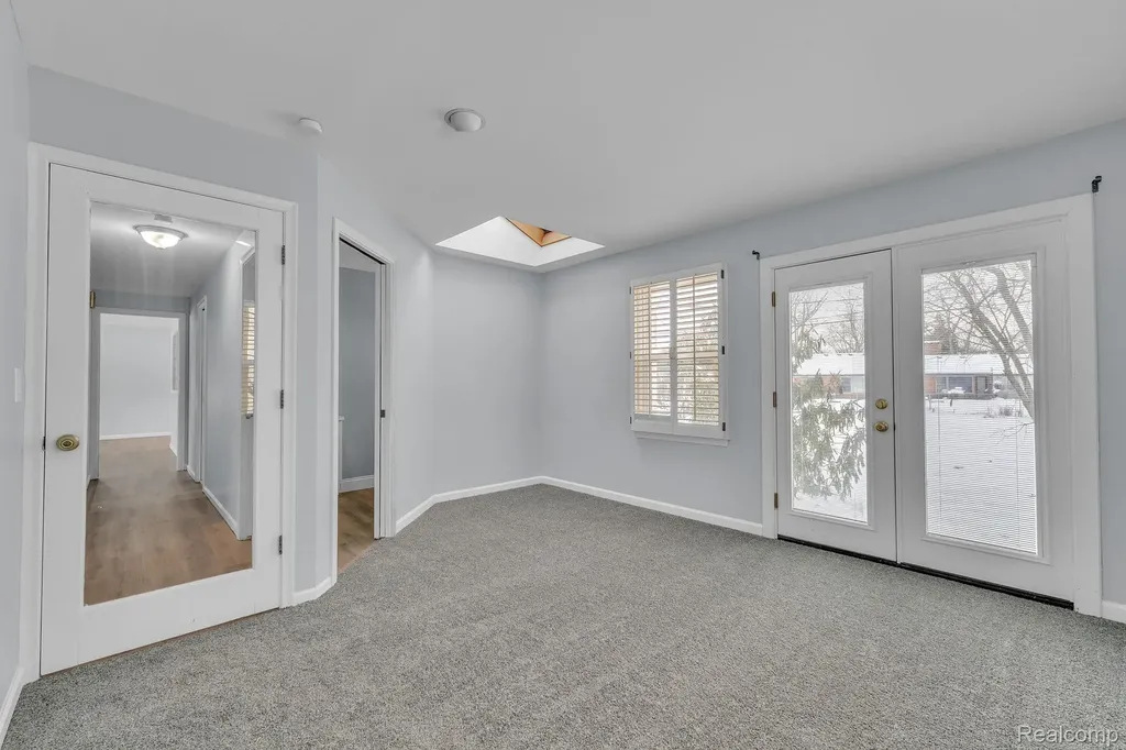 6576 Inkster Road West Bloomfield Charter Township MI 48322