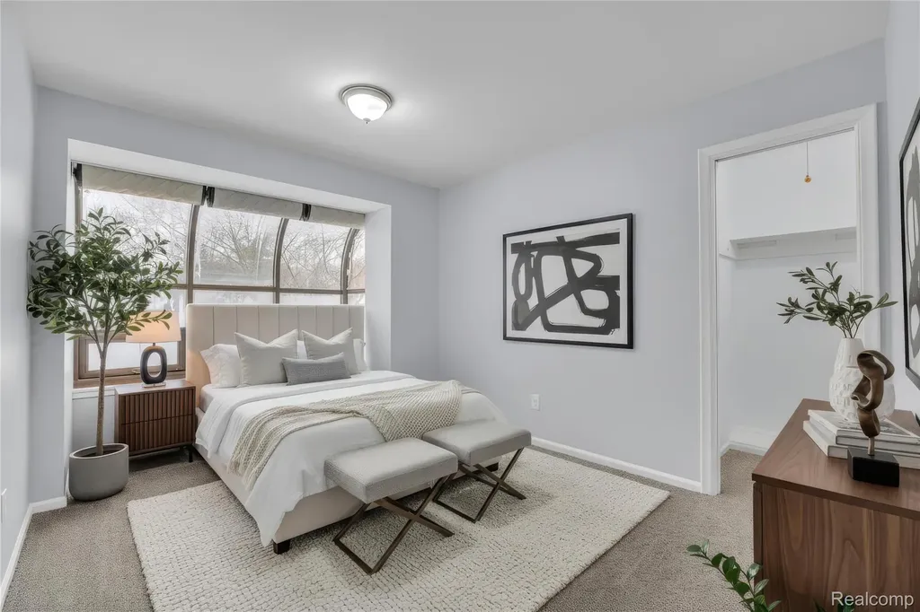 6576 Inkster Road West Bloomfield Charter Township MI 48322