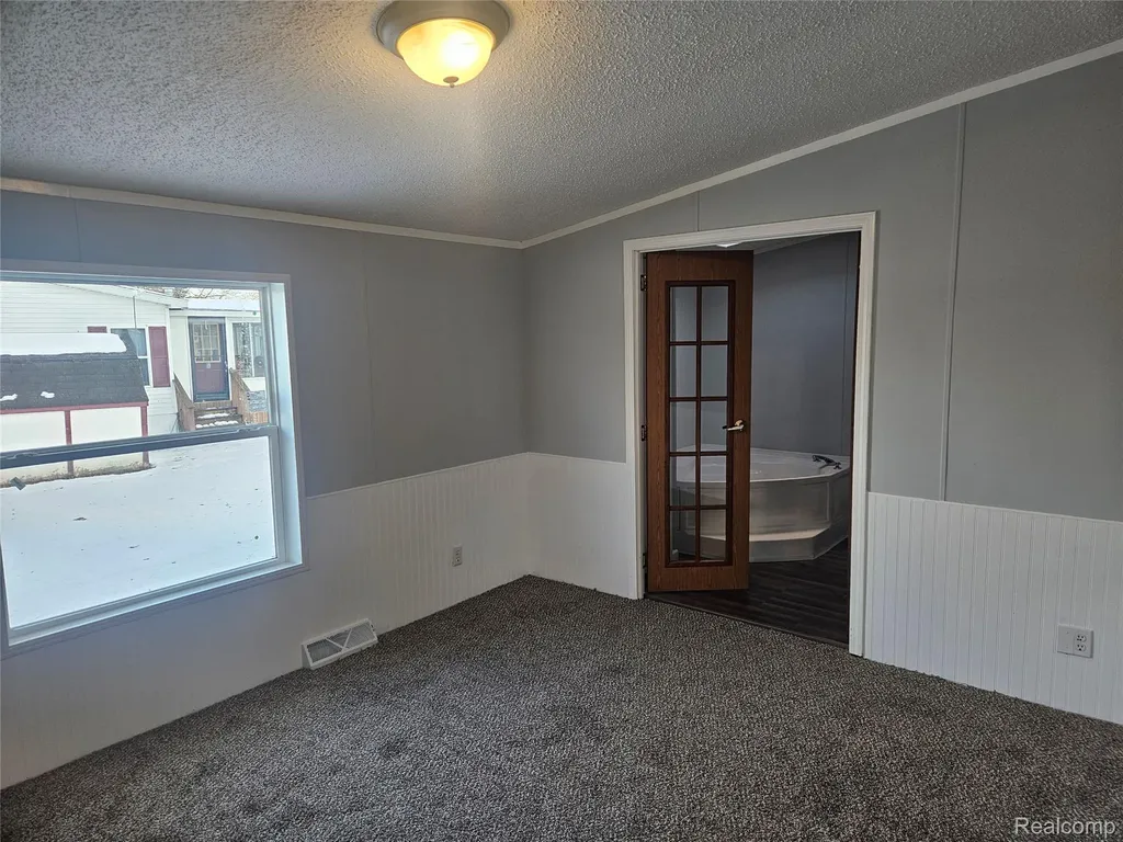 6274 Cree Court Genesee Charter Township MI 48506