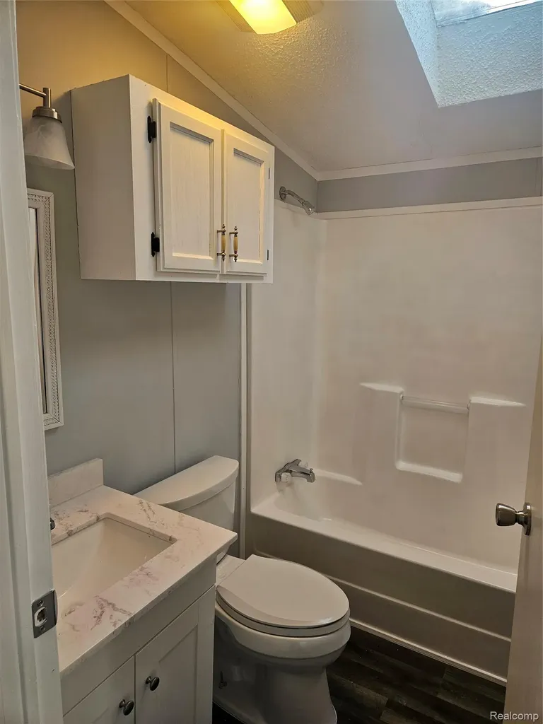 6274 Cree Court Genesee Charter Township MI 48506