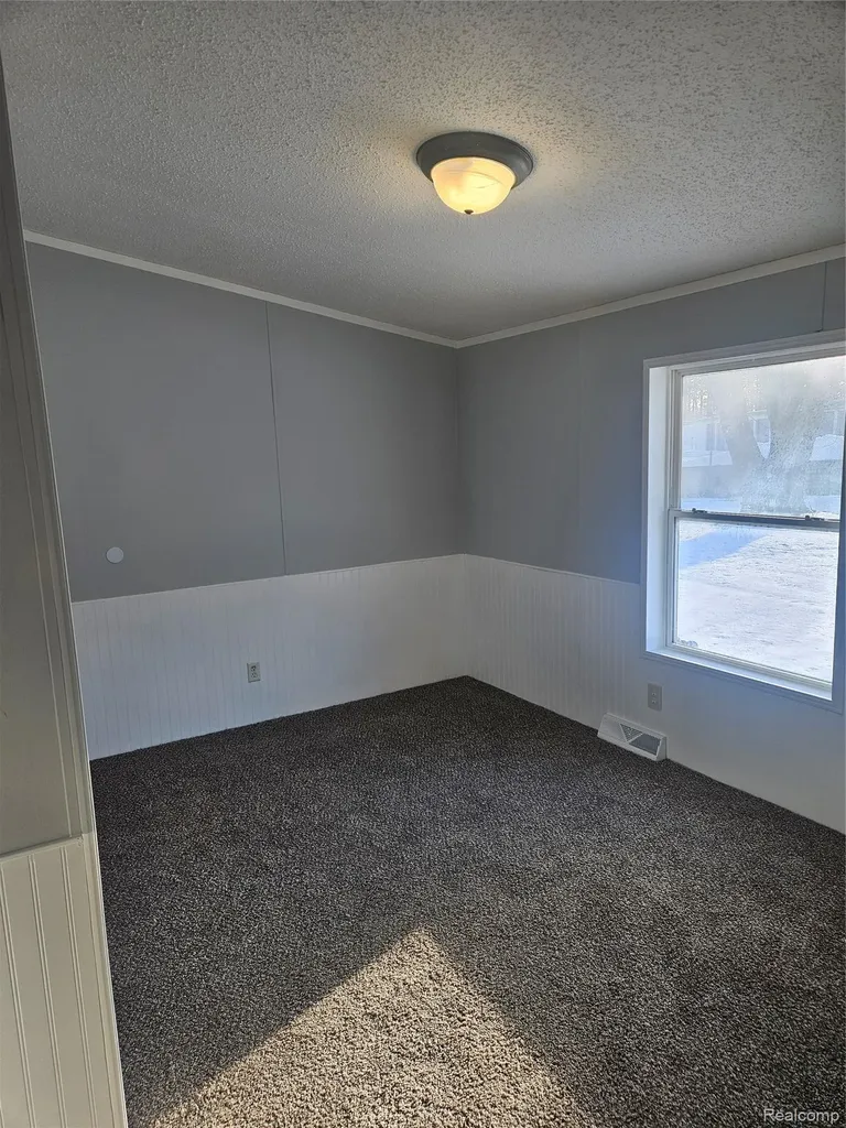 6274 Cree Court Genesee Charter Township MI 48506