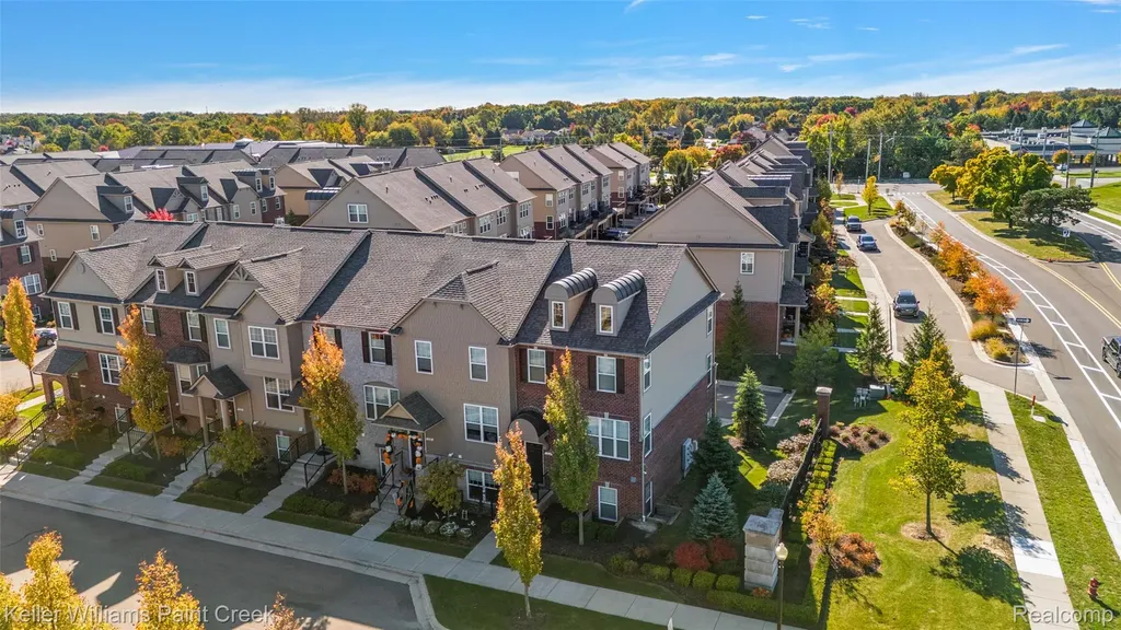 314 Glenhurst Rochester Hills City MI 48307