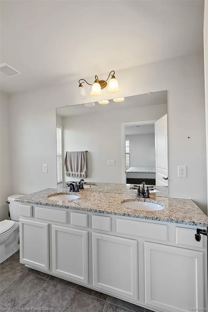 314 Glenhurst Rochester Hills City MI 48307