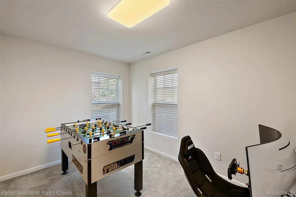 314 Glenhurst Rochester Hills City MI 48307