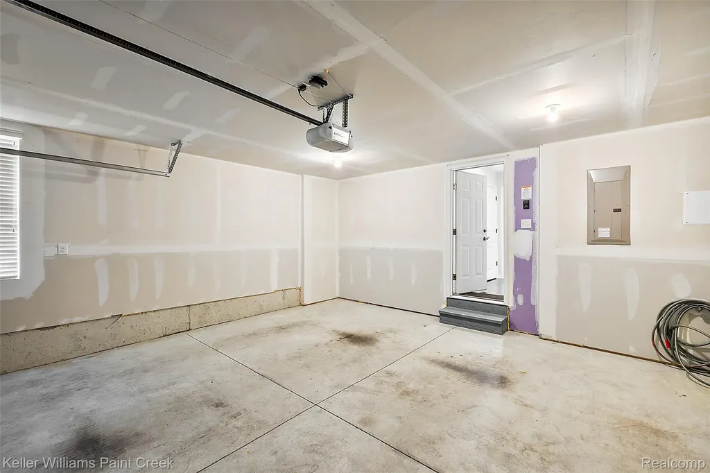 314 Glenhurst Rochester Hills City MI 48307