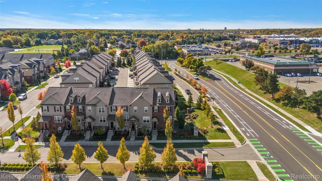 314 Glenhurst Rochester Hills City MI 48307
