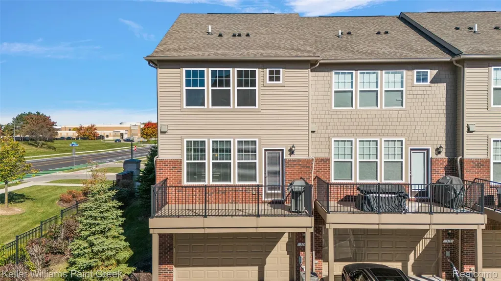 314 Glenhurst Rochester Hills City MI 48307