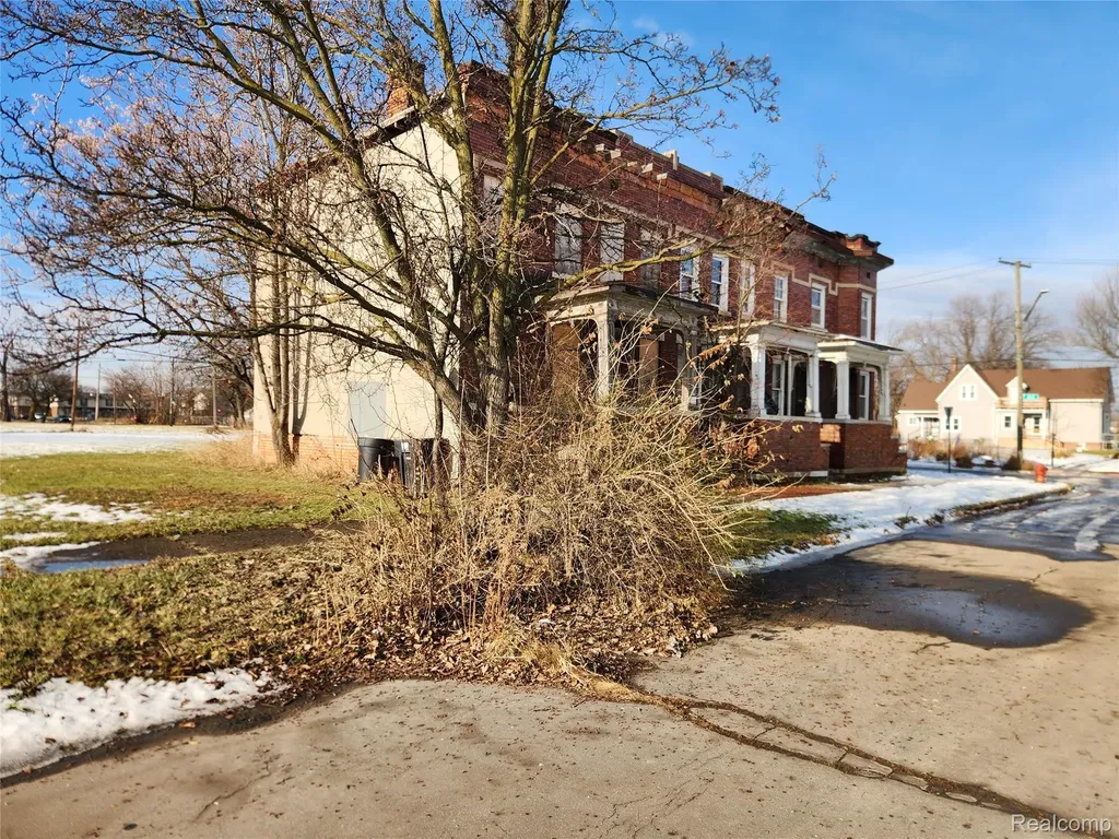 3095 17th Street Detroit City MI 48216