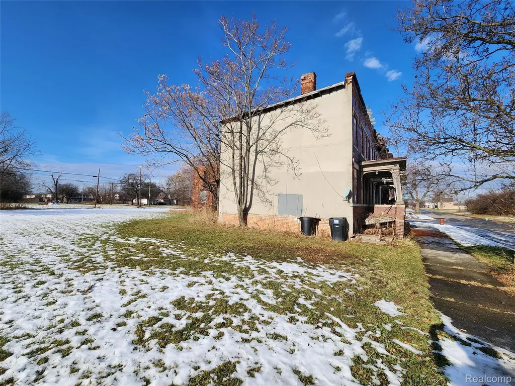 3095 17th Street Detroit City MI 48216