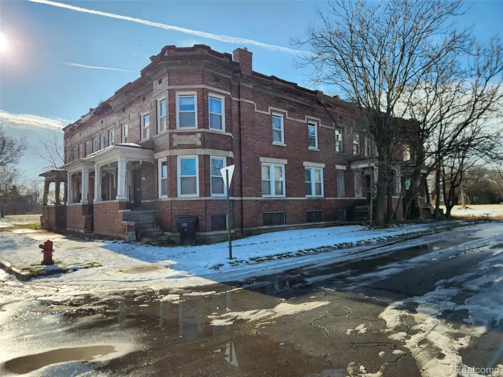 2511 Ash Street Detroit City MI 48208