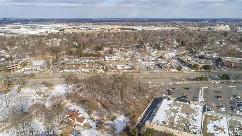 00 Berkshire Bloomfield Charter Township MI 48302