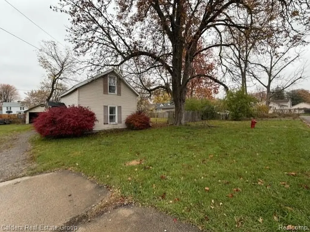 1407 Bradfield Street Bay City City MI 48706