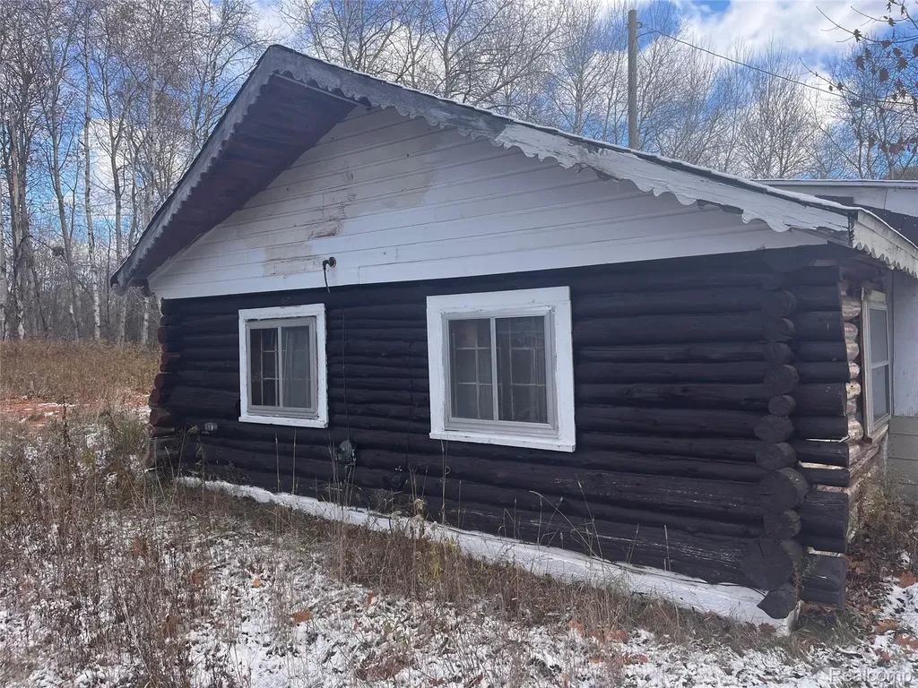 2132 Birch Drive Sylvan Township MI 49679