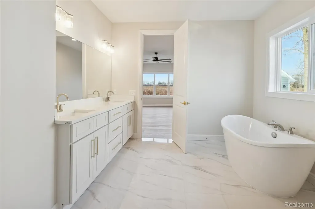 54791 Brenda Drive Macomb Township MI 48042