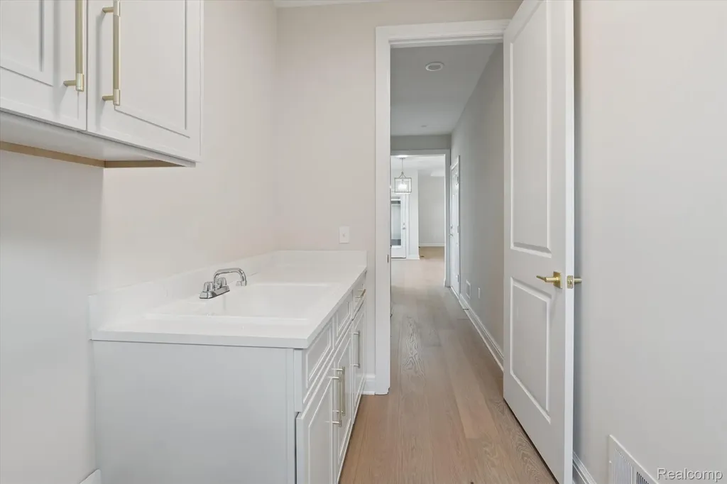 54791 Brenda Drive Macomb Township MI 48042