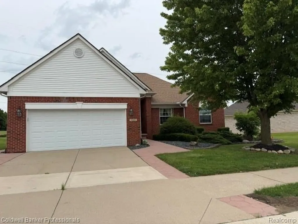 8261 Prestwick Lane Washington Township MI 48095