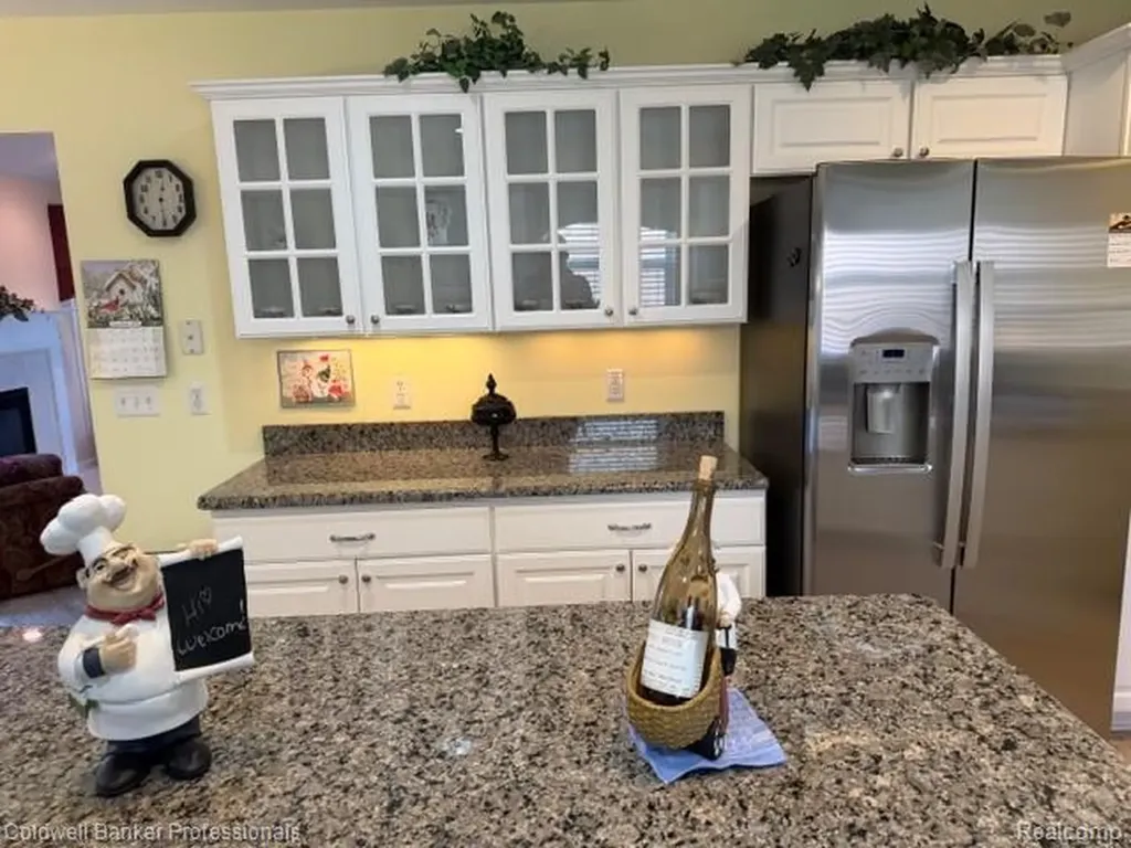 8261 Prestwick Lane Washington Township MI 48095