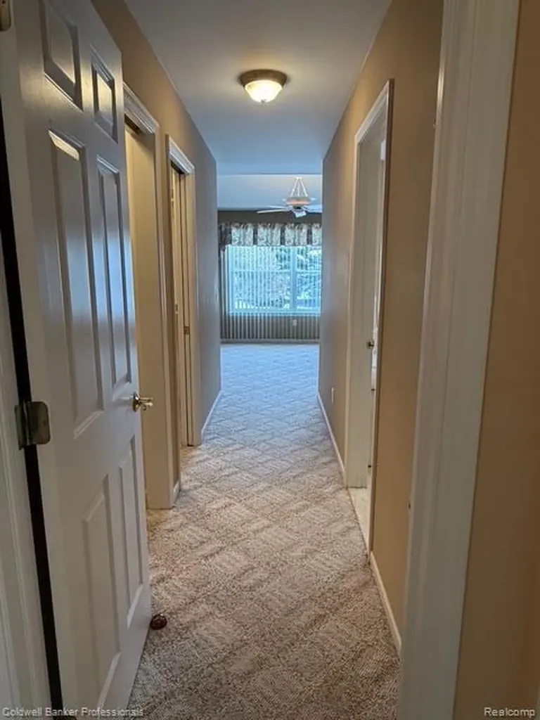 8261 Prestwick Lane Washington Township MI 48095