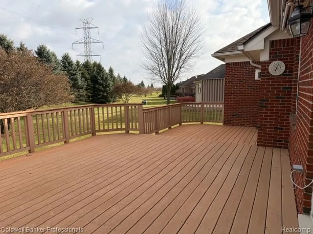 8261 Prestwick Lane Washington Township MI 48095