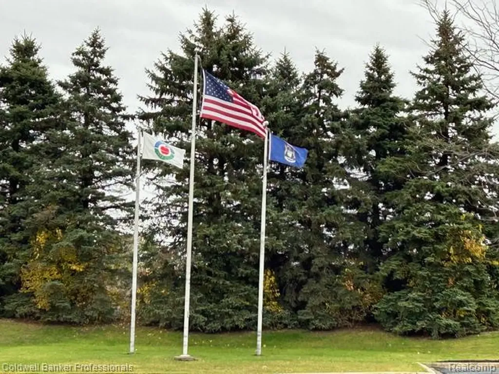 8261 Prestwick Lane Washington Township MI 48095
