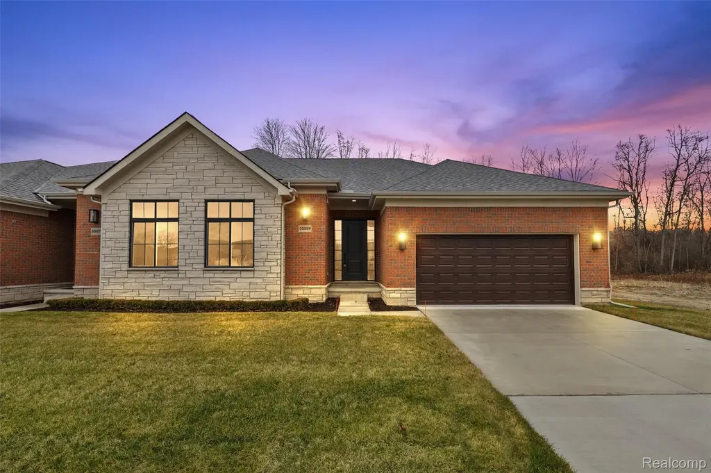 55589 Oak Pointe Shelby Charter Township MI 48315