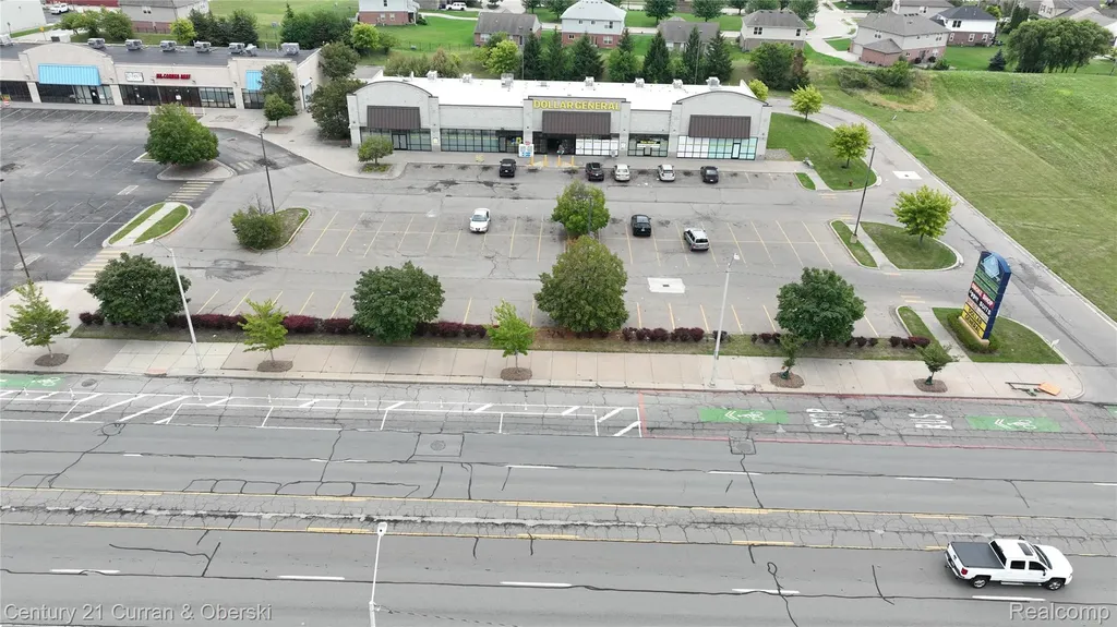 10921 E Jefferson Avenue Detroit City MI 48214