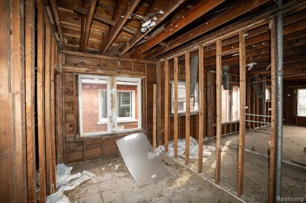 6420 Tuxedo Street Detroit City MI 48204