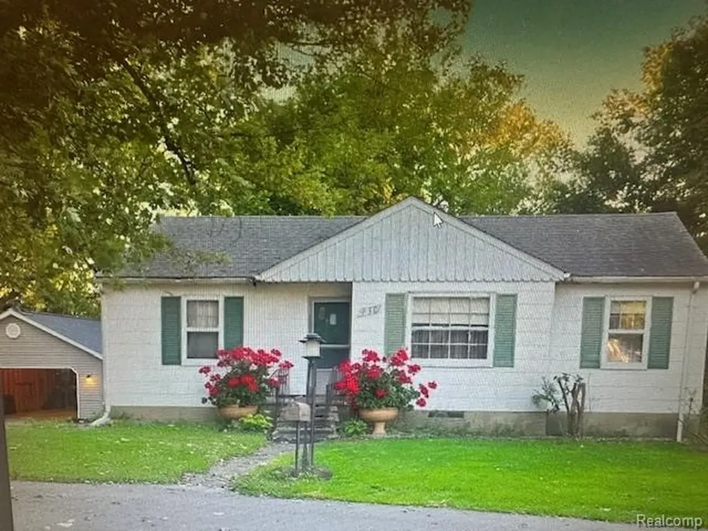 830 Grace Northville City MI 48168