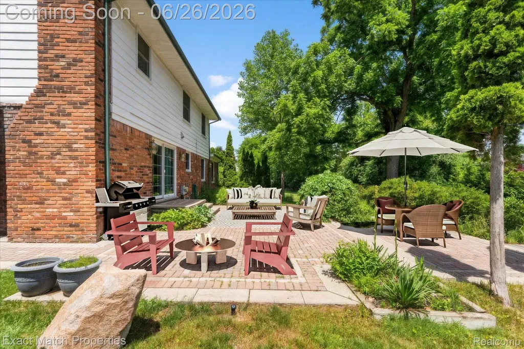 6737 Alderley Way West Bloomfield Charter Township MI 48322