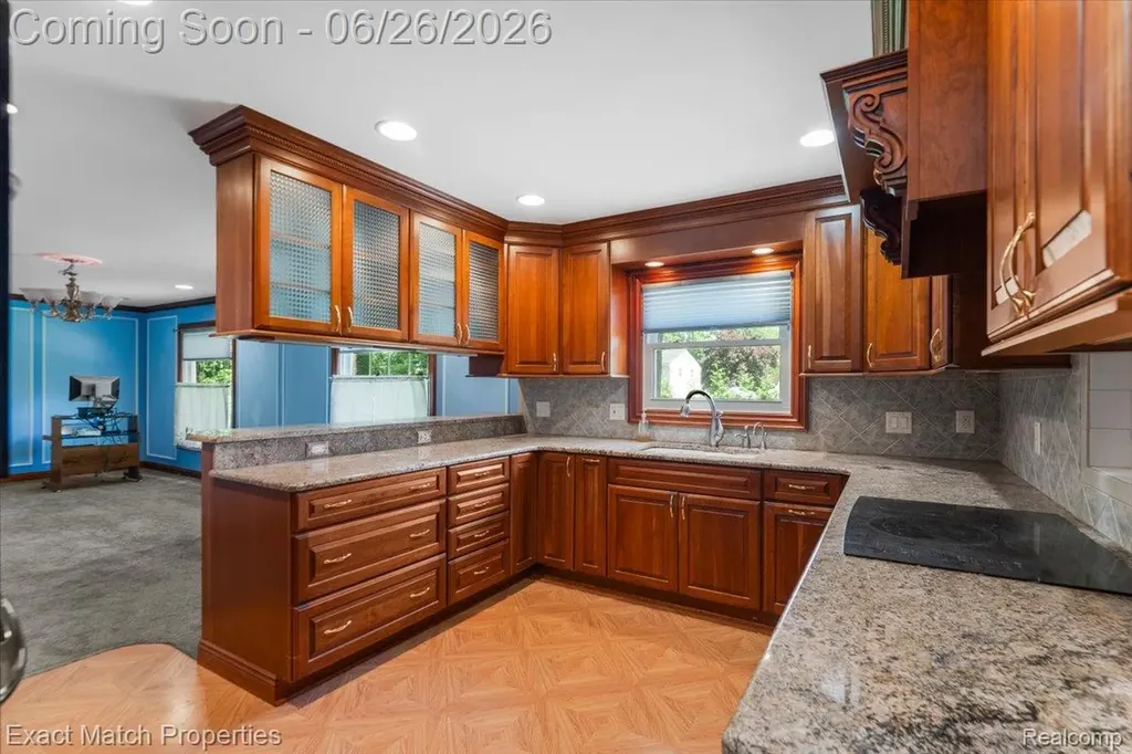 6737 Alderley Way West Bloomfield Charter Township MI 48322