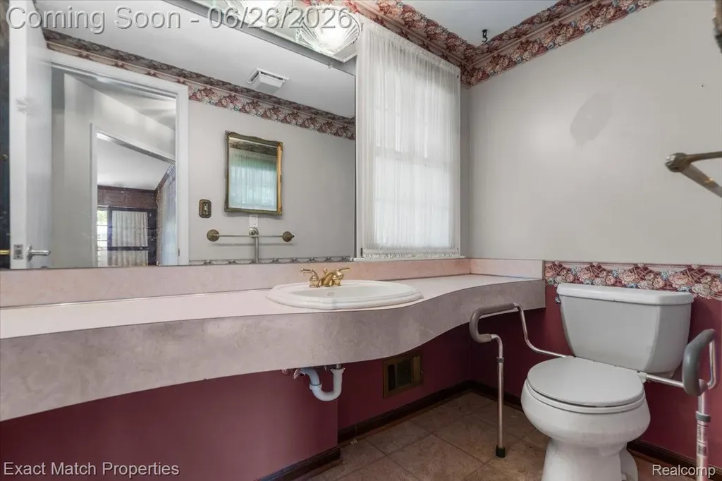 6737 Alderley Way West Bloomfield Charter Township MI 48322