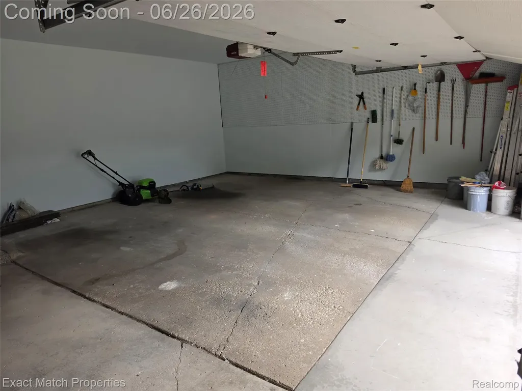 6737 Alderley Way West Bloomfield Charter Township MI 48322