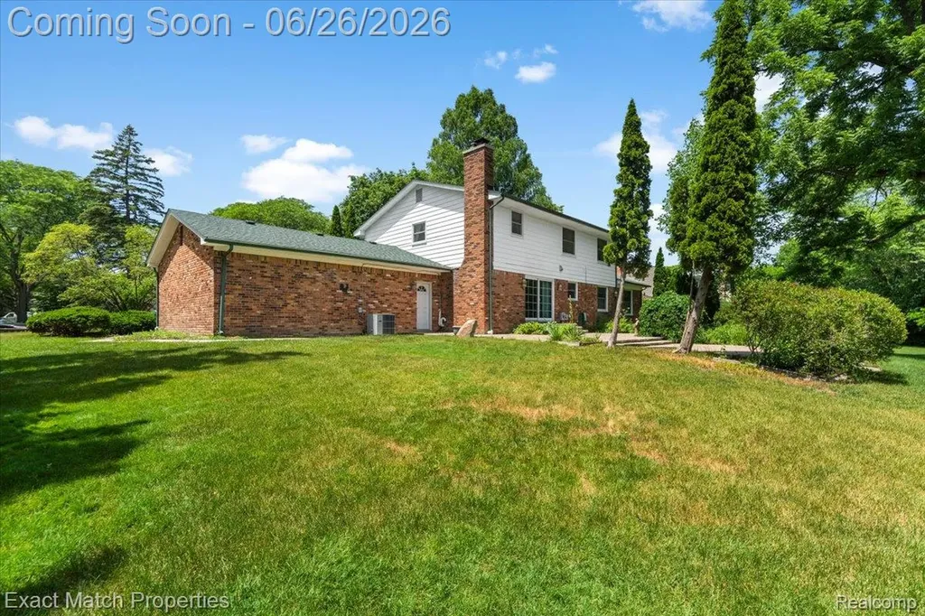 6737 Alderley Way West Bloomfield Charter Township MI 48322