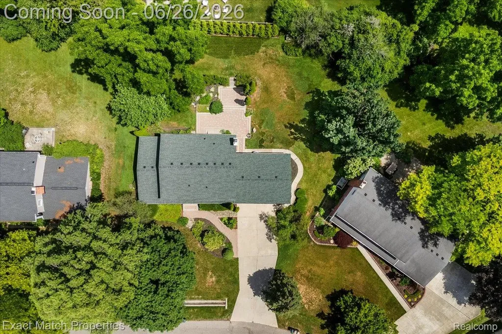 6737 Alderley Way West Bloomfield Charter Township MI 48322