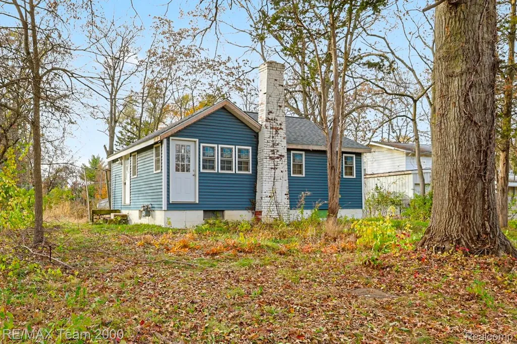 14060 Martinsville Road Van Buren Charter Township MI 48111