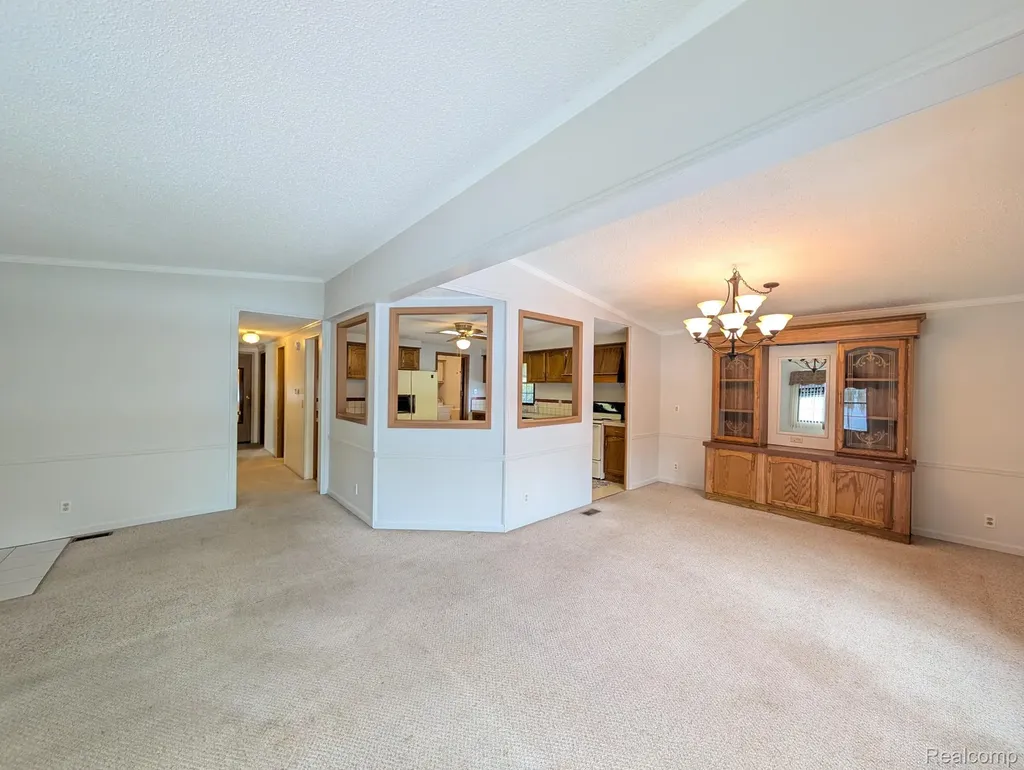 3072 E Bay Drive Fenton City MI 48430