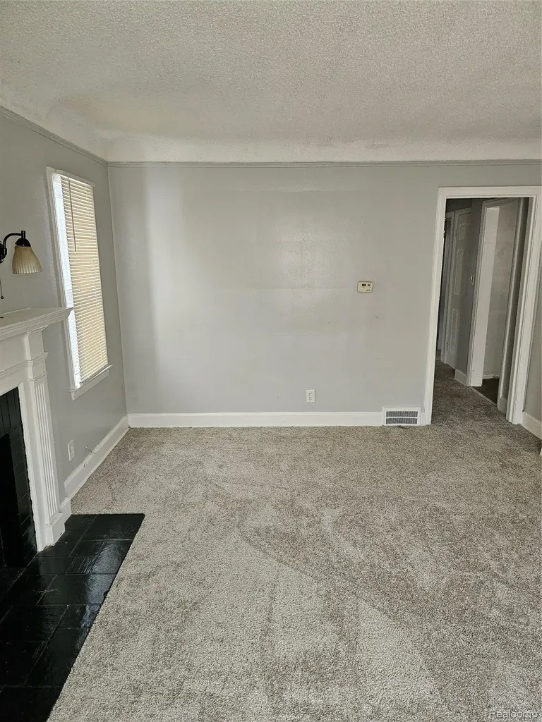 11627 Grayton Street Detroit City MI 48224