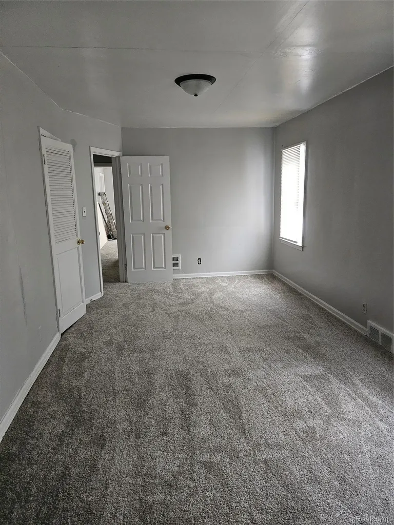 11627 Grayton Street Detroit City MI 48224
