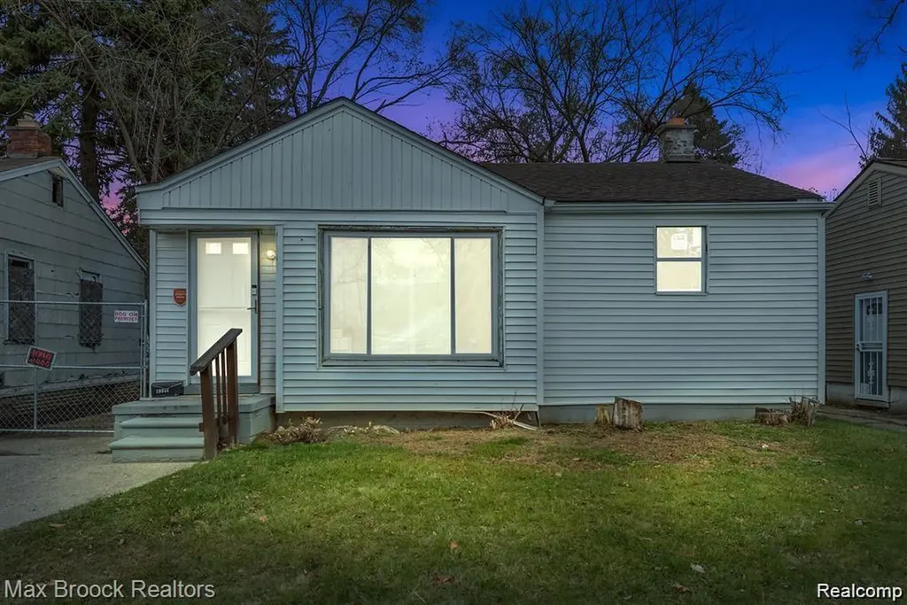 19344 Dwyer Street Detroit City MI 48234