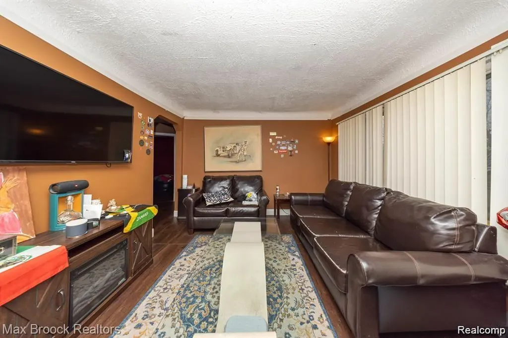 19344 Dwyer Street Detroit City MI 48234