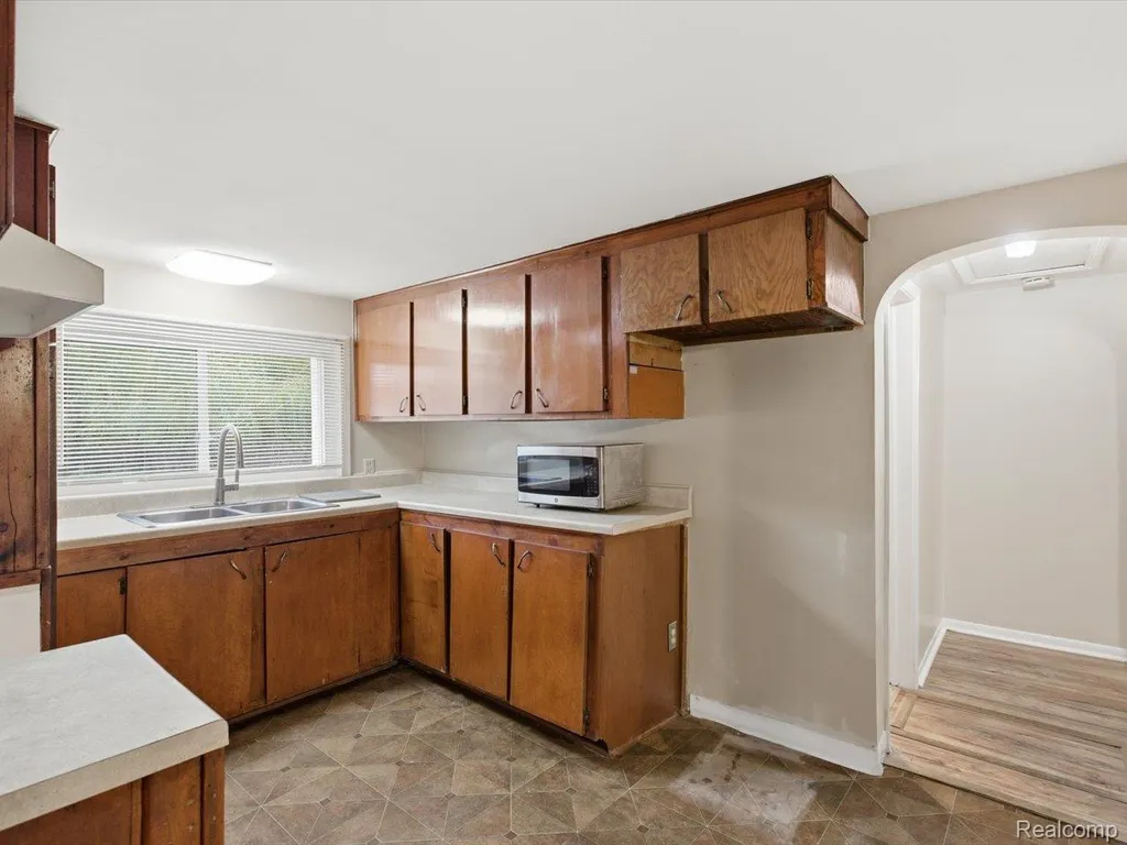 3076 Krafft Road Fort Gratiot Charter Township MI 48059