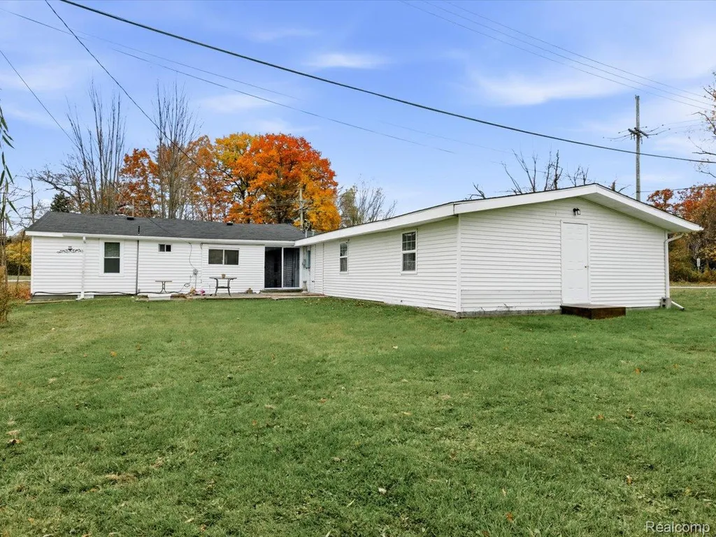 3076 Krafft Road Fort Gratiot Charter Township MI 48059