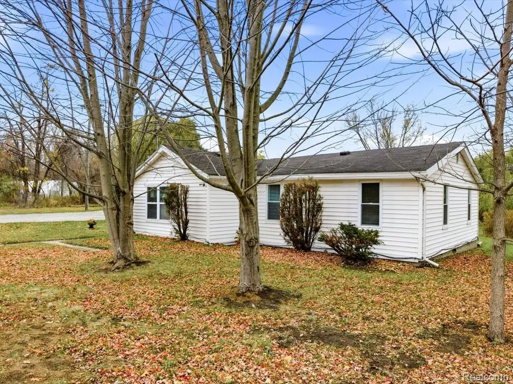 3076 Krafft Road Fort Gratiot Charter Township MI 48059