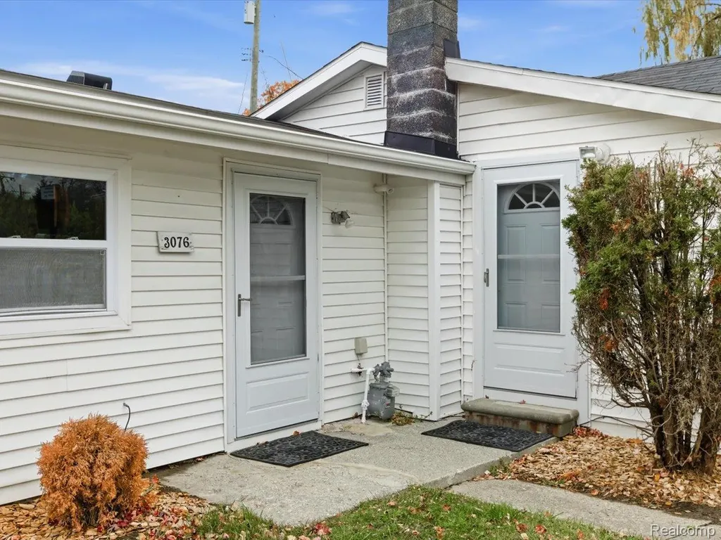 3076 Krafft Road Fort Gratiot Charter Township MI 48059