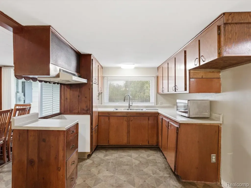 3076 Krafft Road Fort Gratiot Charter Township MI 48059