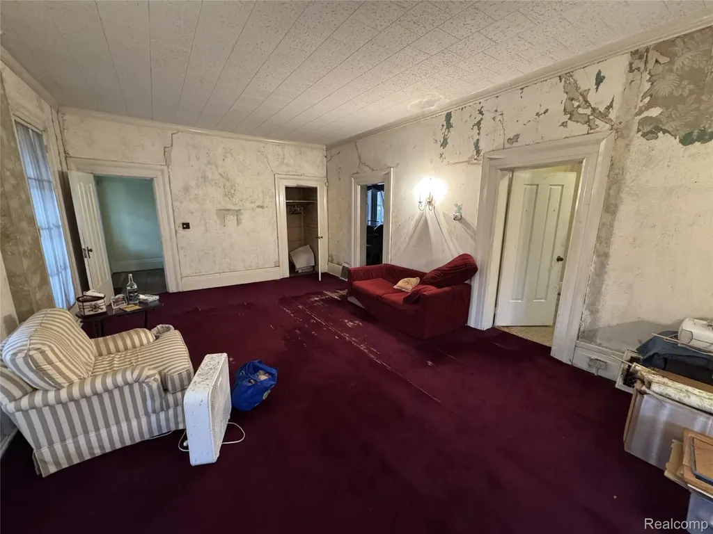 7443 E Michigan Avenue Saline City MI 48176