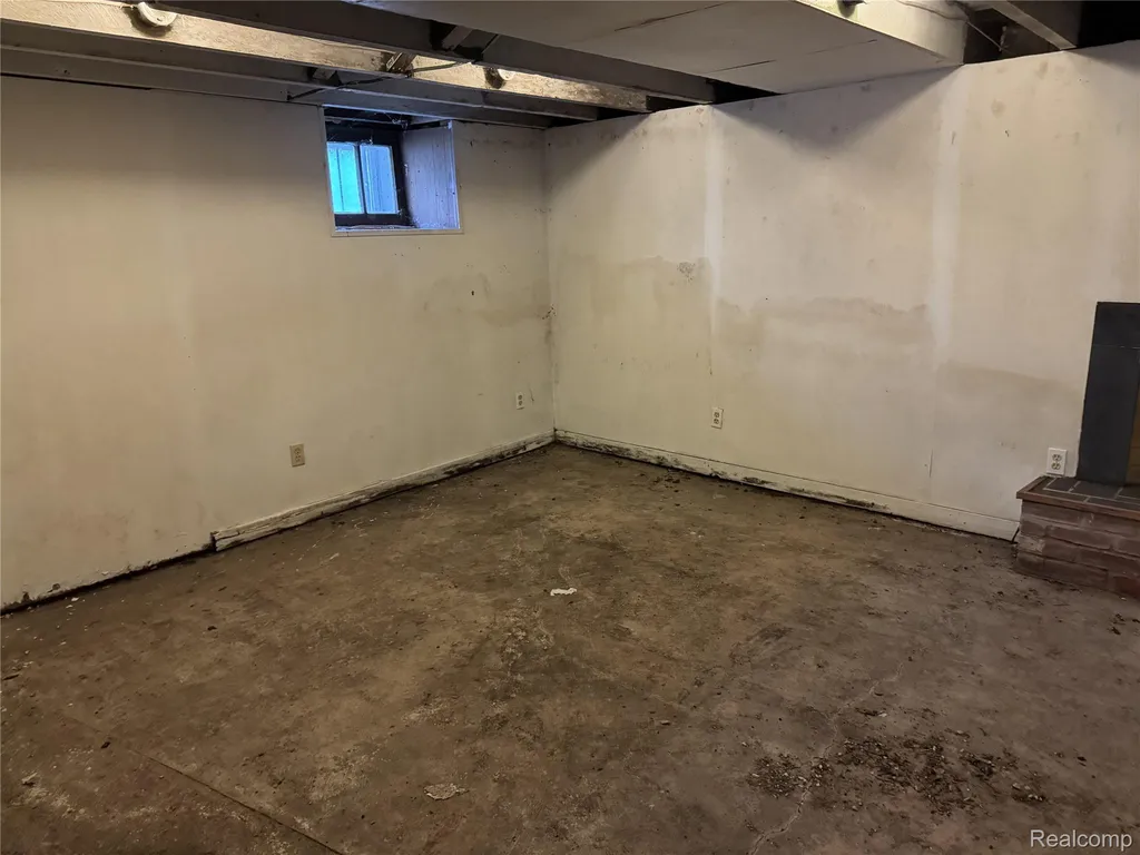 7443 E Michigan Avenue Saline City MI 48176